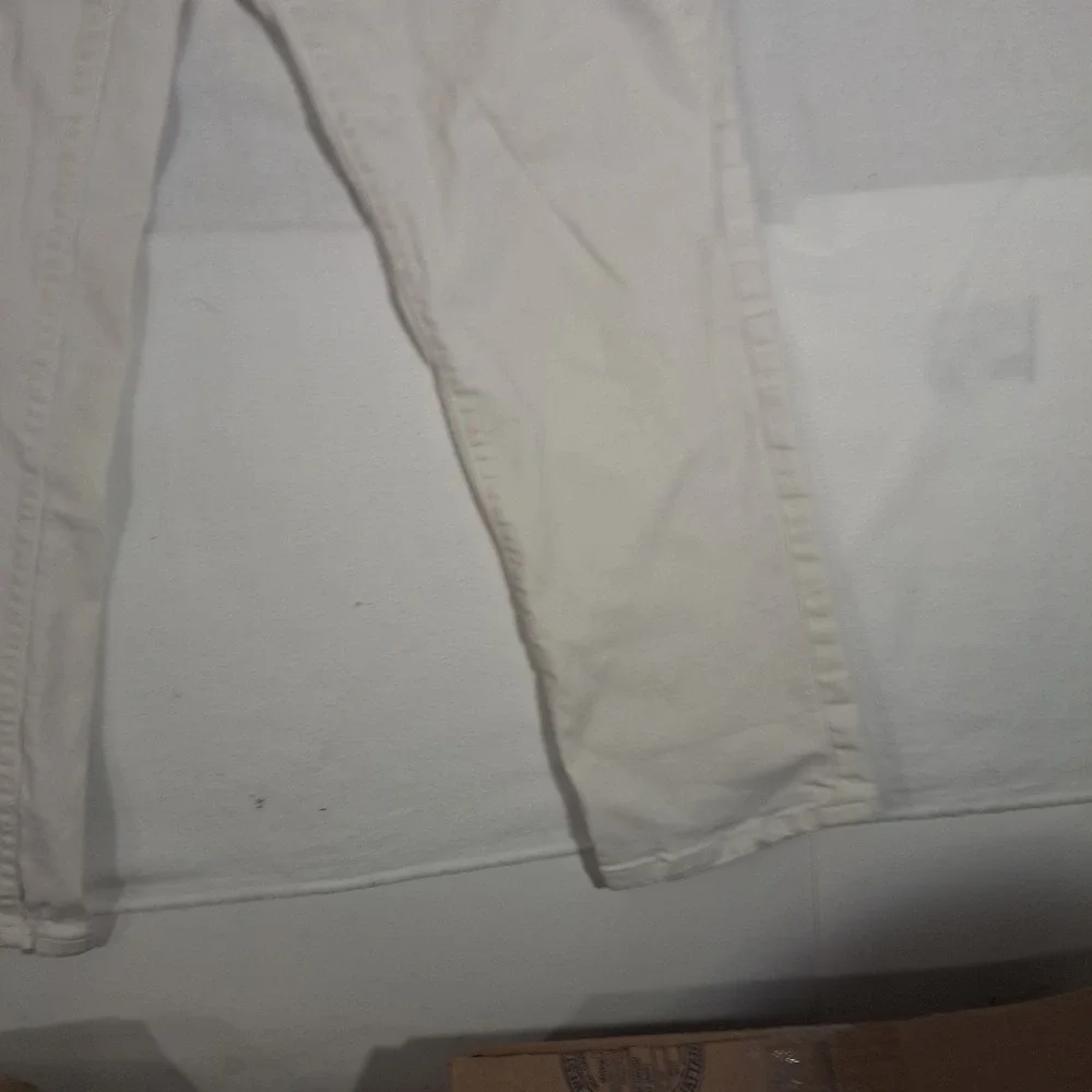 Ann Taylor LOFT Sz 29/8 White Jeans Curvy Fit Straight Leg Stretch
